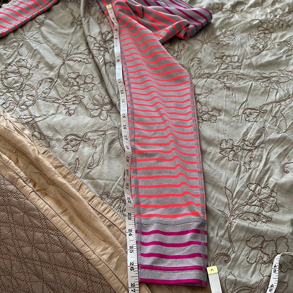 Under Armour | Striped Leggings Size M - Picture 9 of 9